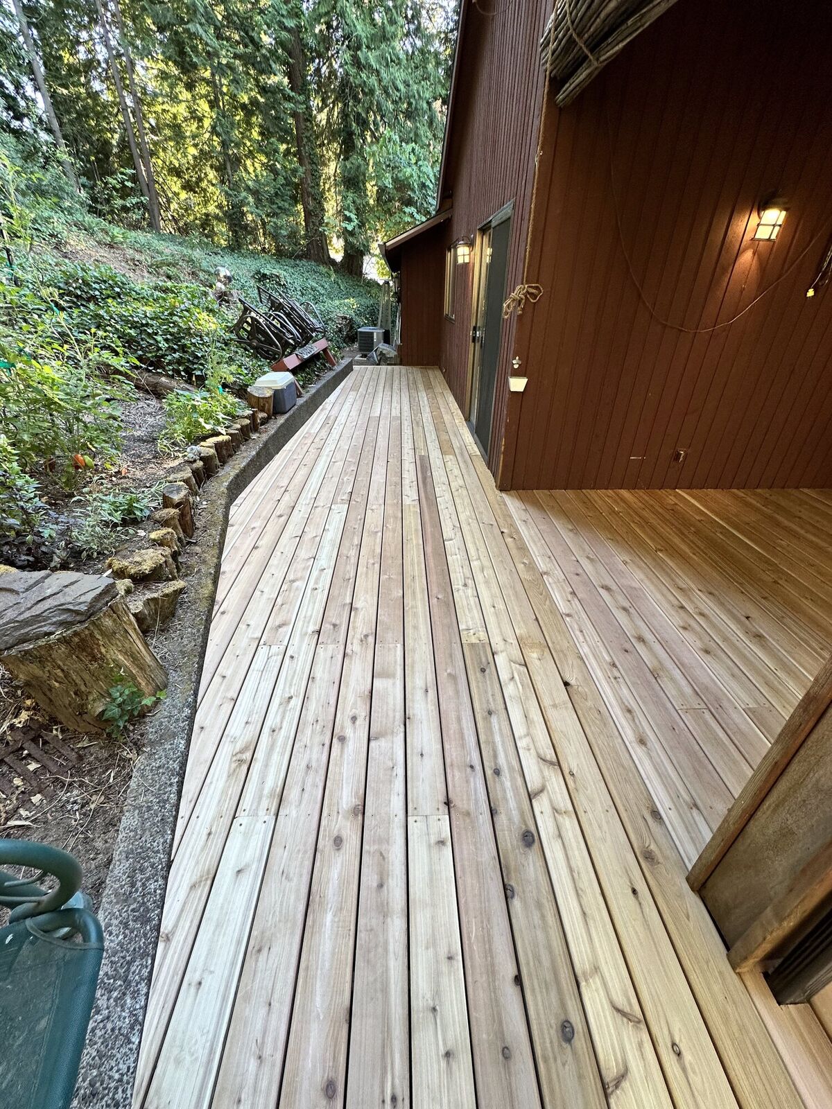 New cedar deck — Tualatin, OR